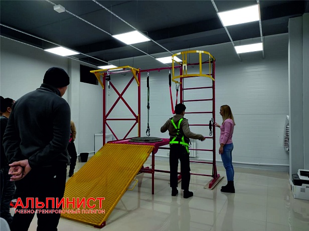 г.Нижнекамск. Компания ООО "ИКЦ "Техносфера" открыла новый полигон «Альпинист» для отработки навыков работы на высоте и в замкнутых пространствах